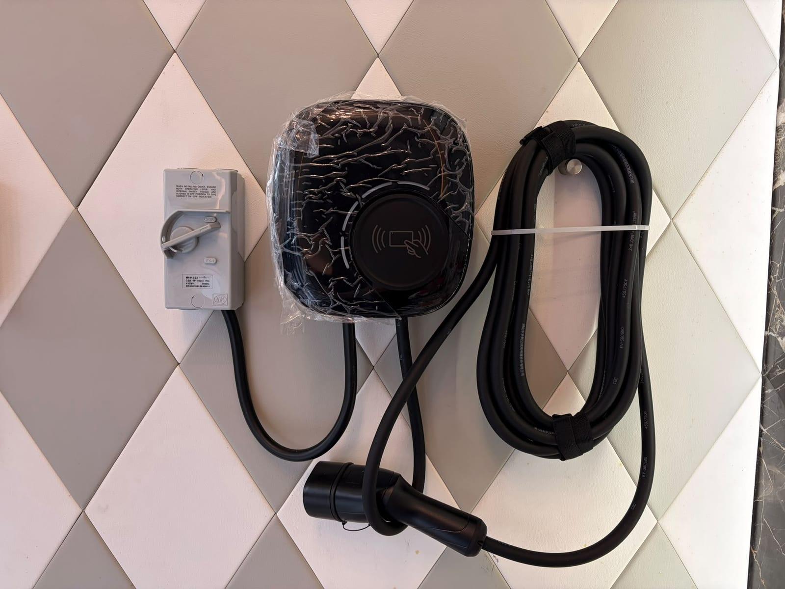 觀塘・牛頭角 觀塘商鋪・Wall Case 2 室內安裝｜商鋪・室內充電樁安裝