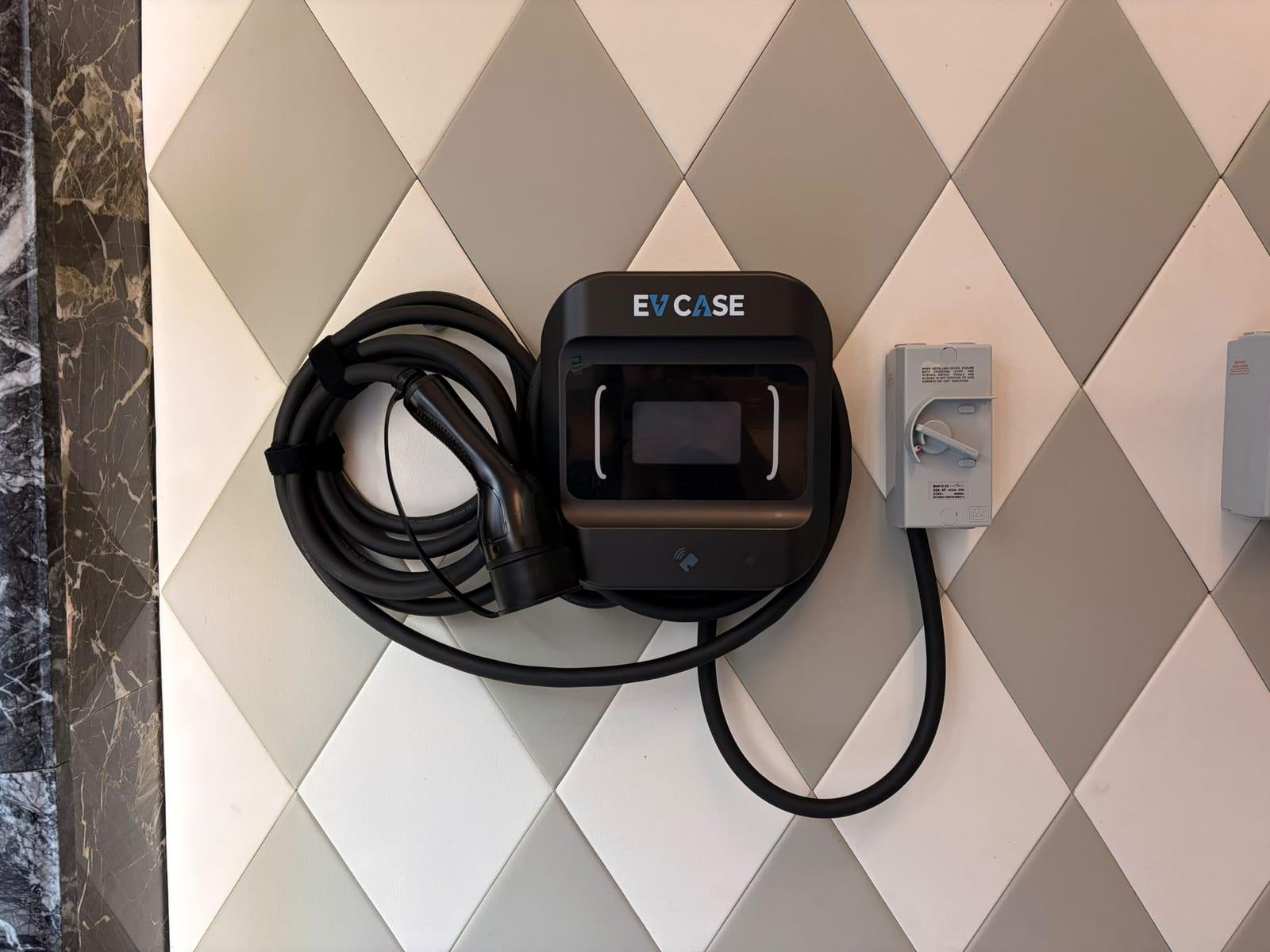 觀塘・牛頭角 觀塘商鋪・Wall Case 3 室內安裝｜商鋪・室內充電樁安裝